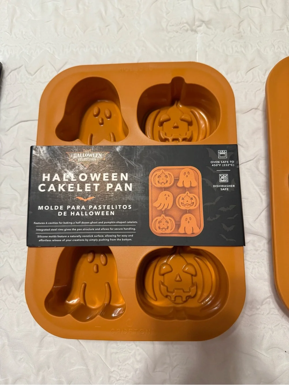 Halloween Collection Orange Silicone Halloween Cakelet Pan